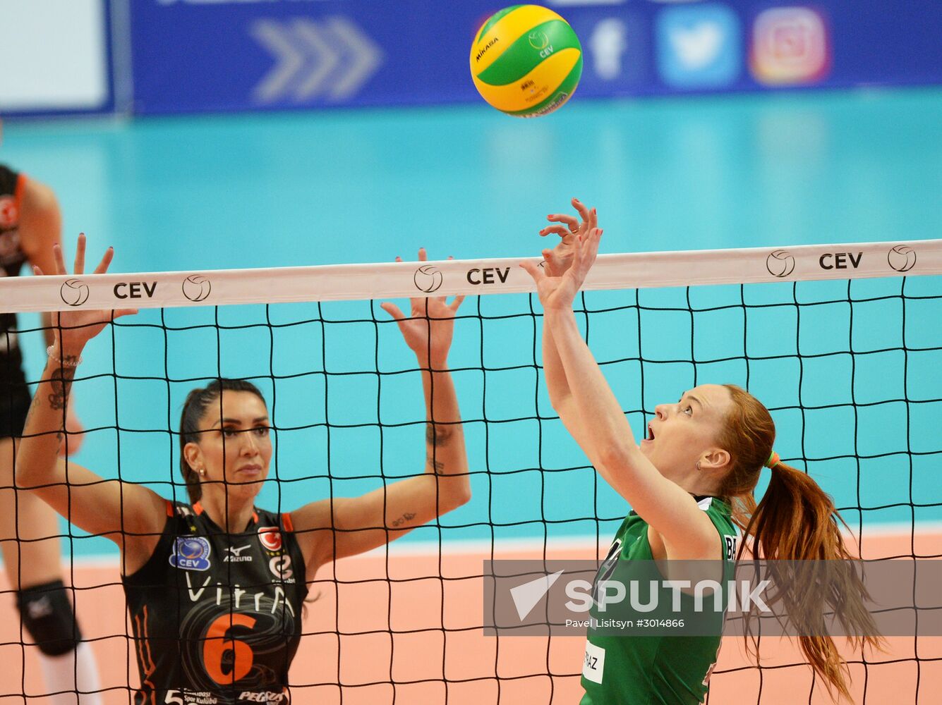CEV Women's Champions League. Uralochka-NTMK vs. Eczacibasi