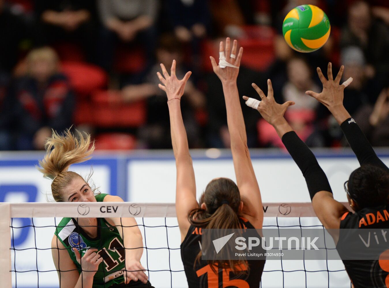 CEV Women's Champions League. Uralochka-NTMK vs. Eczacibasi