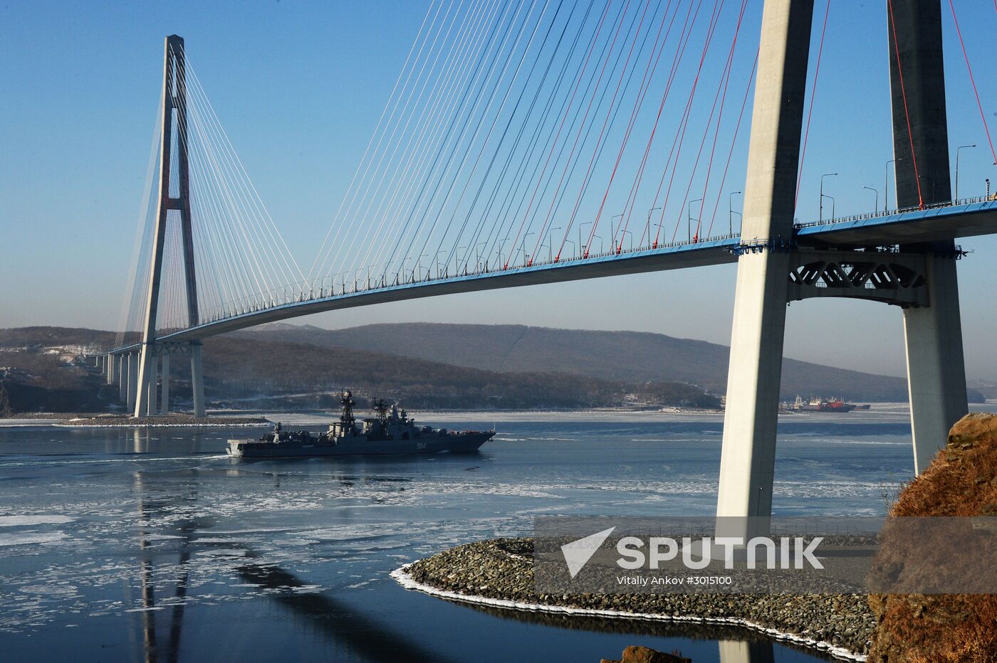Ceremonial greetings for Pacific Fleet ships