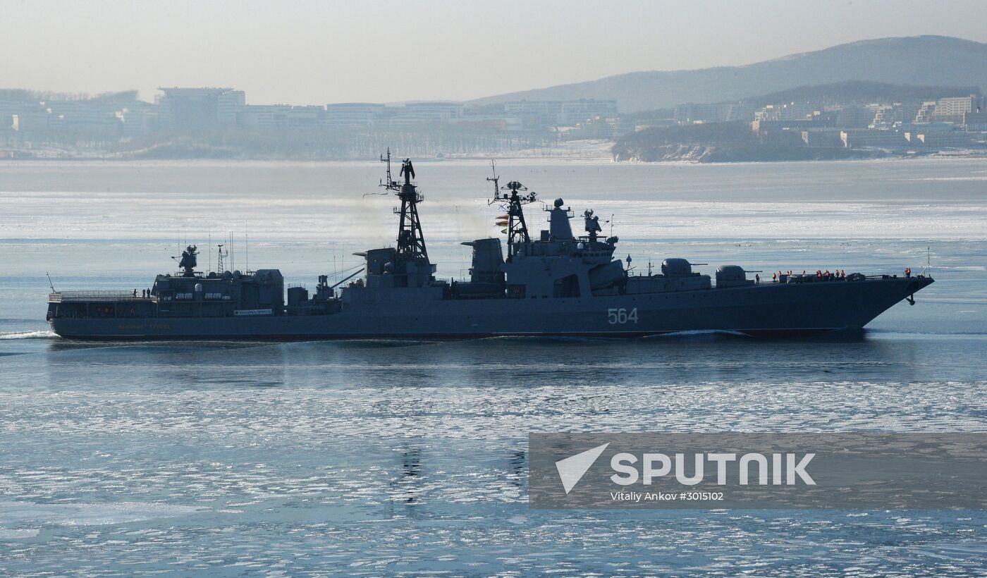 Ceremonial greetings for Pacific Fleet ships