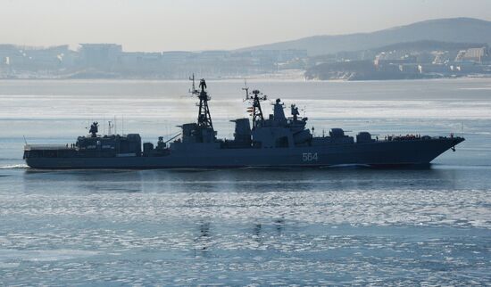 Ceremonial greetings for Pacific Fleet ships