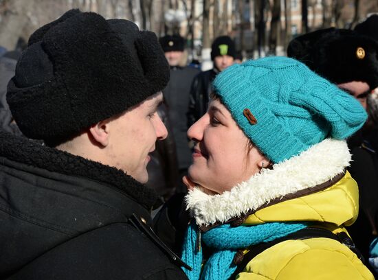 Ceremonial greetings for Pacific Fleet ships