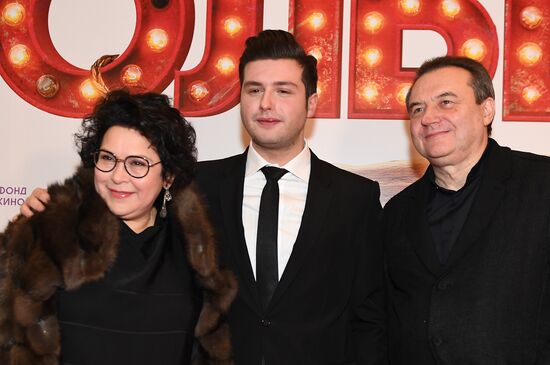Premiere of Ilya Uchitel's film Big Village Lights