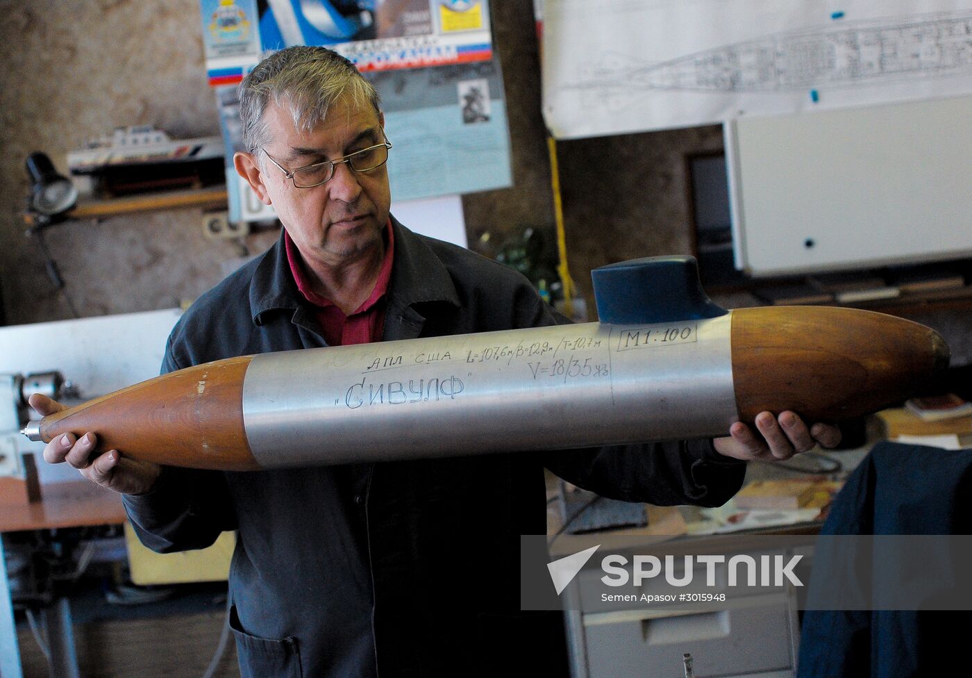 Valentin Gulyayev from Vladivostok builds functional submarine models