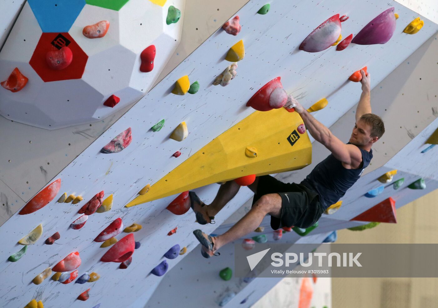 Opening of military climbing wall in Patriot park