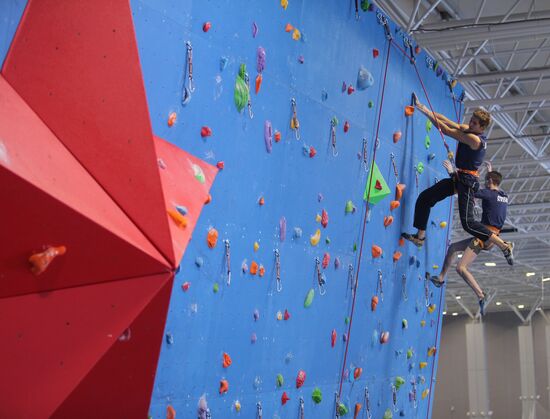 Opening of military climbing wall in Patriot park