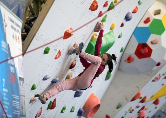 Opening of military climbing wall in Patriot park