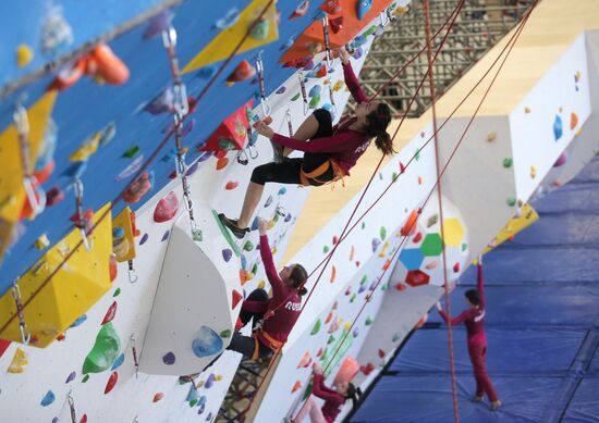 Opening of military climbing wall in Patriot park
