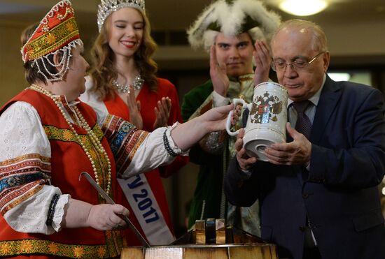 Traditional mead drinking ceremony with President of MSU Viktor Sadovnichy