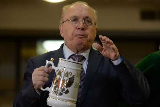 Traditional mead drinking ceremony with President of MSU Viktor Sadovnichy