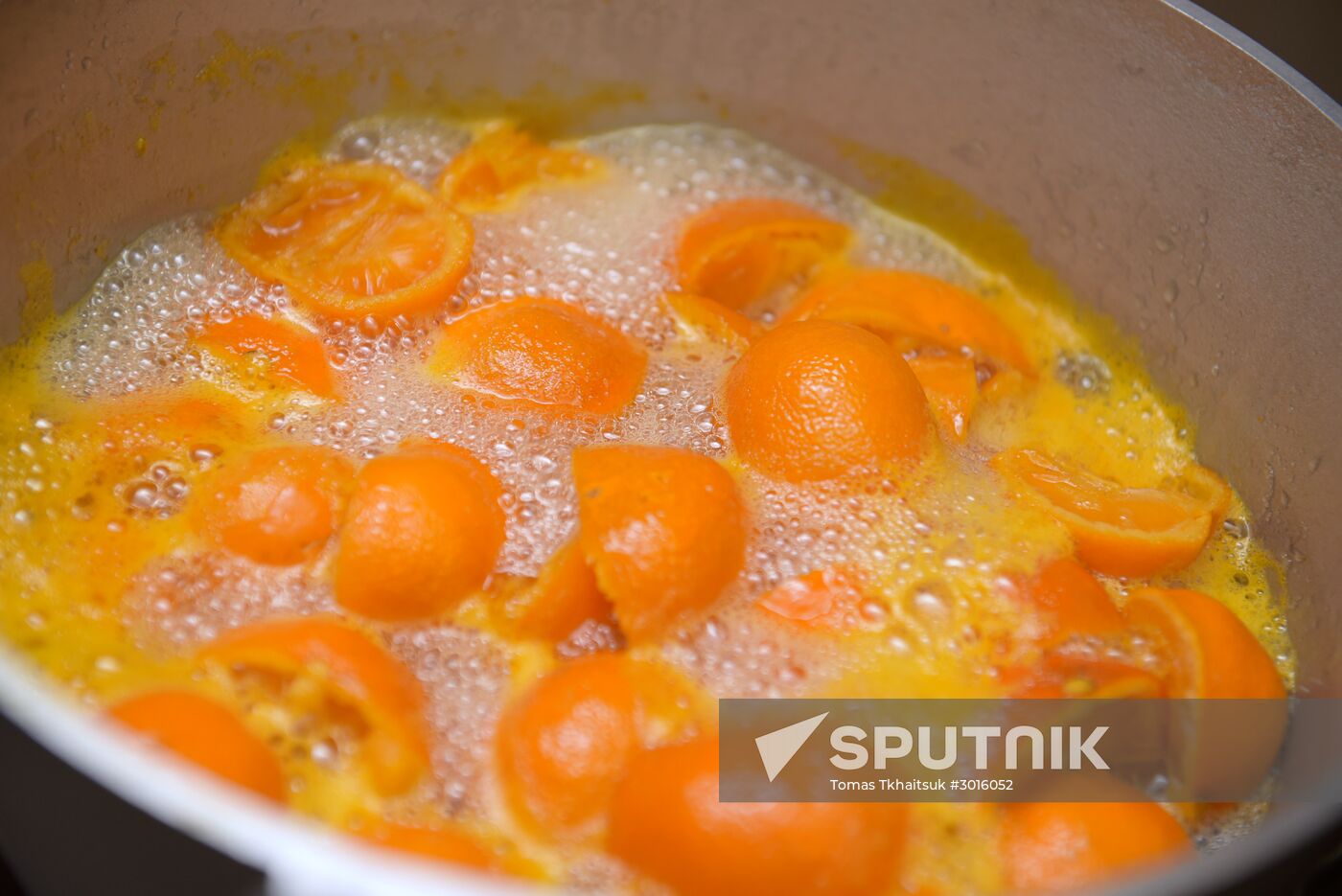 Making mandarin orange jam in Abkhazia