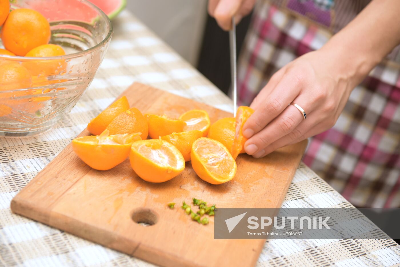 Making mandarin orange jam in Abkhazia