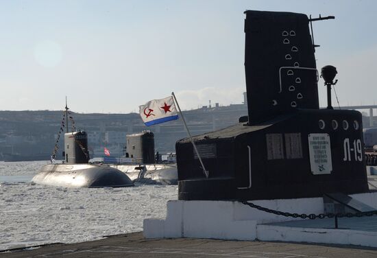 The diesel submarine Komsomolsk-on-Amur returns to Pacific Fleet