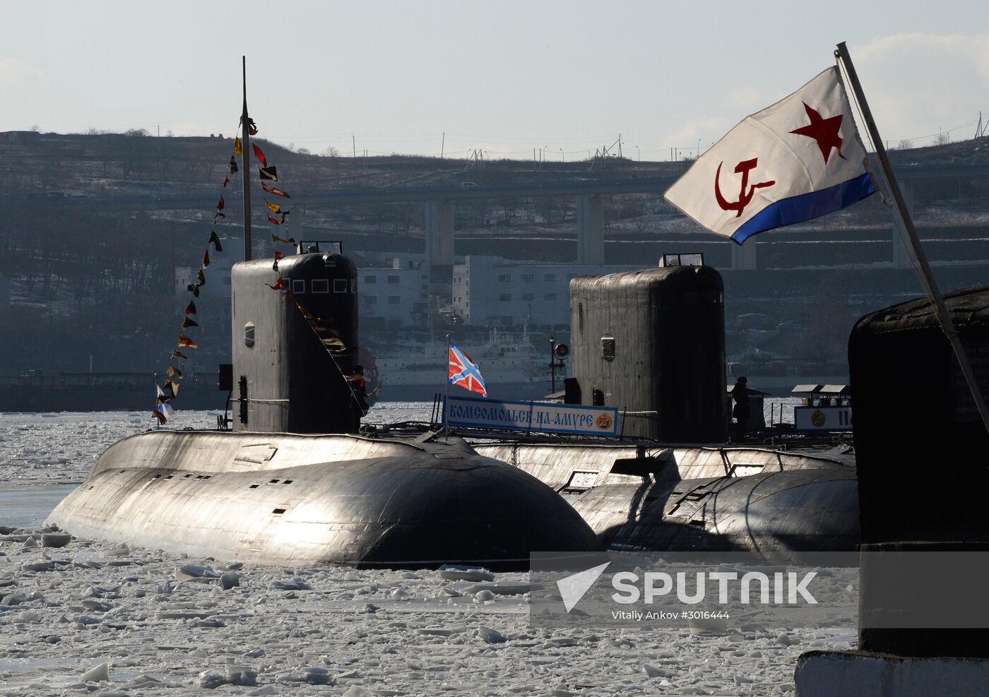 The diesel submarine Komsomolsk-on-Amur returns to Pacific Fleet