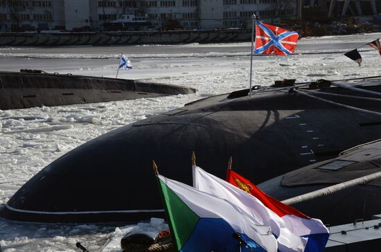 The diesel submarine Komsomolsk-on-Amur returns to Pacific Fleet