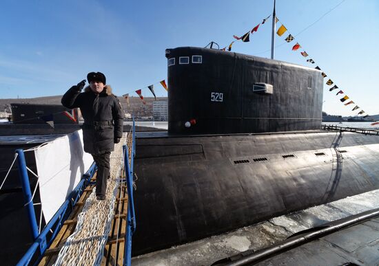 The diesel submarine Komsomolsk-on-Amur returns to Pacific Fleet