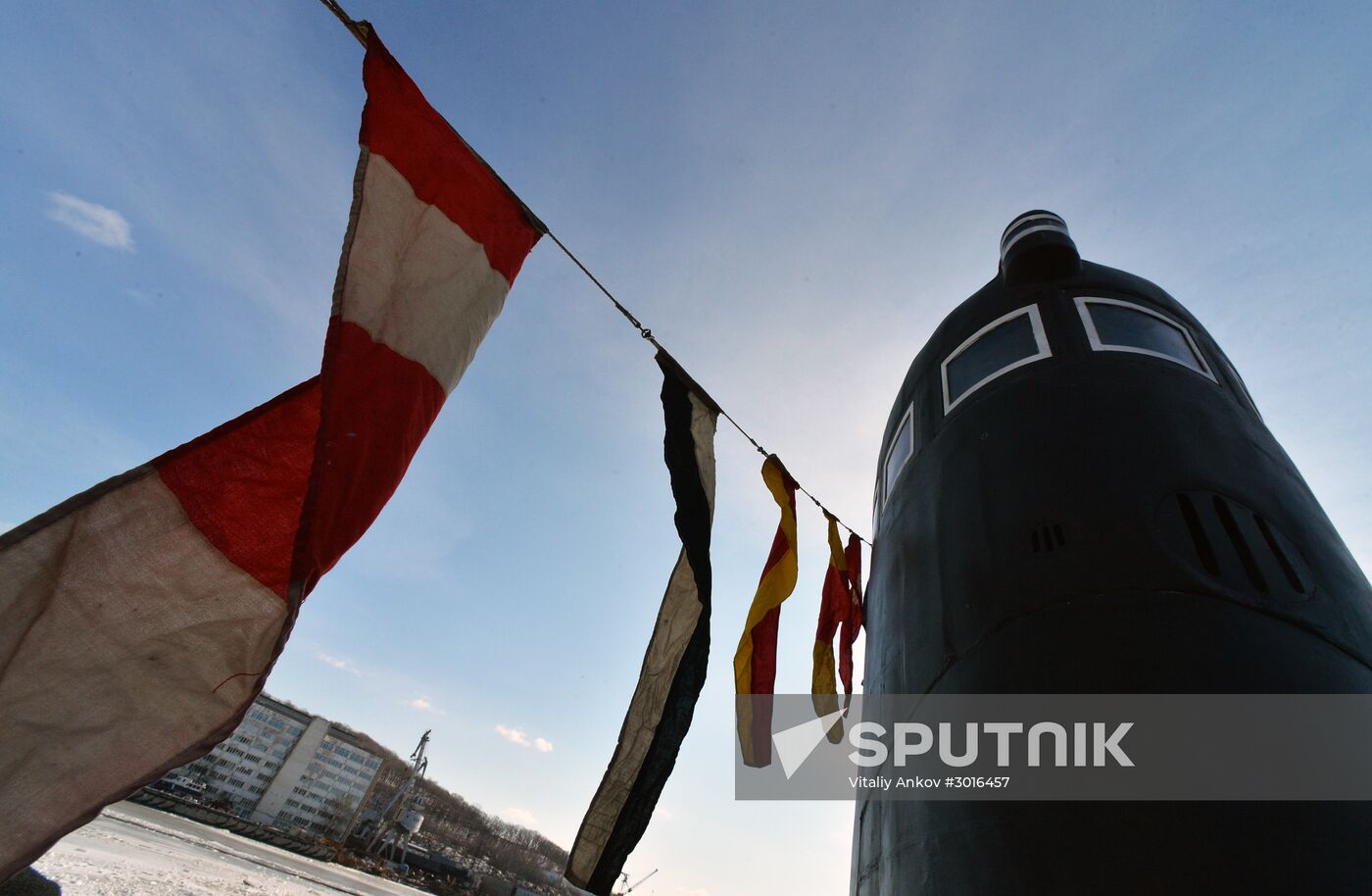 The diesel submarine Komsomolsk-on-Amur returns to Pacific Fleet