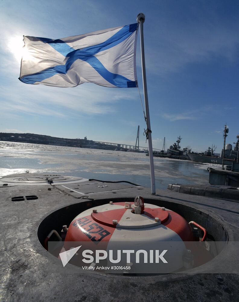 The diesel submarine Komsomolsk-on-Amur returns to Pacific Fleet