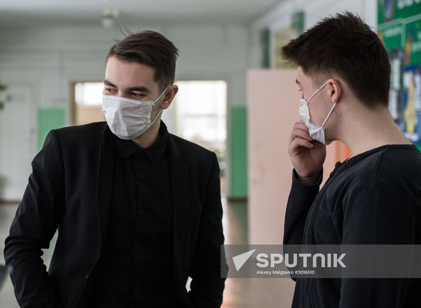 Omsk schools close during flu epidemic