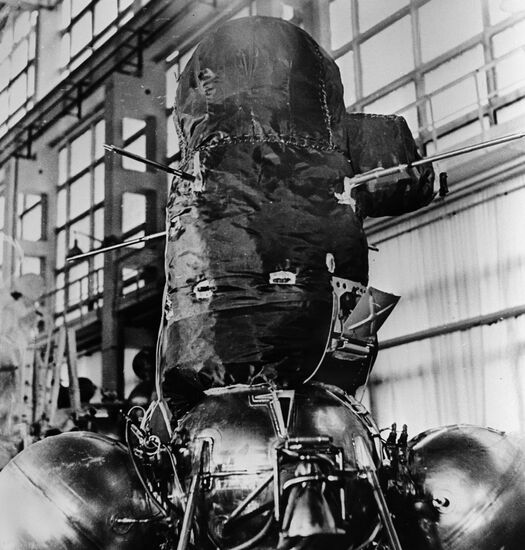 Luna 16 Soviet unmanned interplanetary spacecraft