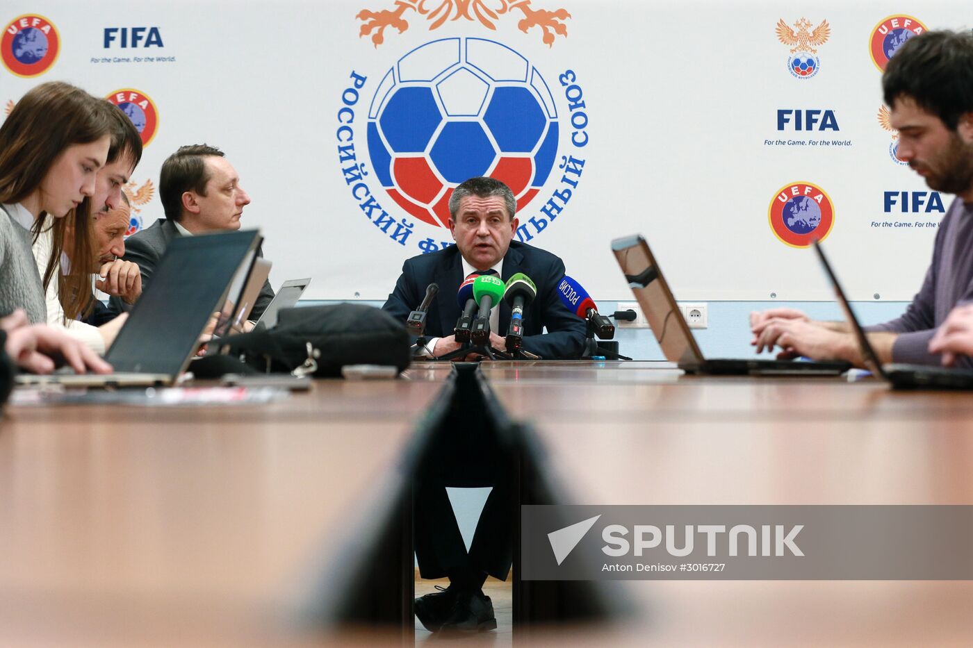 Russian Football Union's Committee on Security and Fans holds meeting