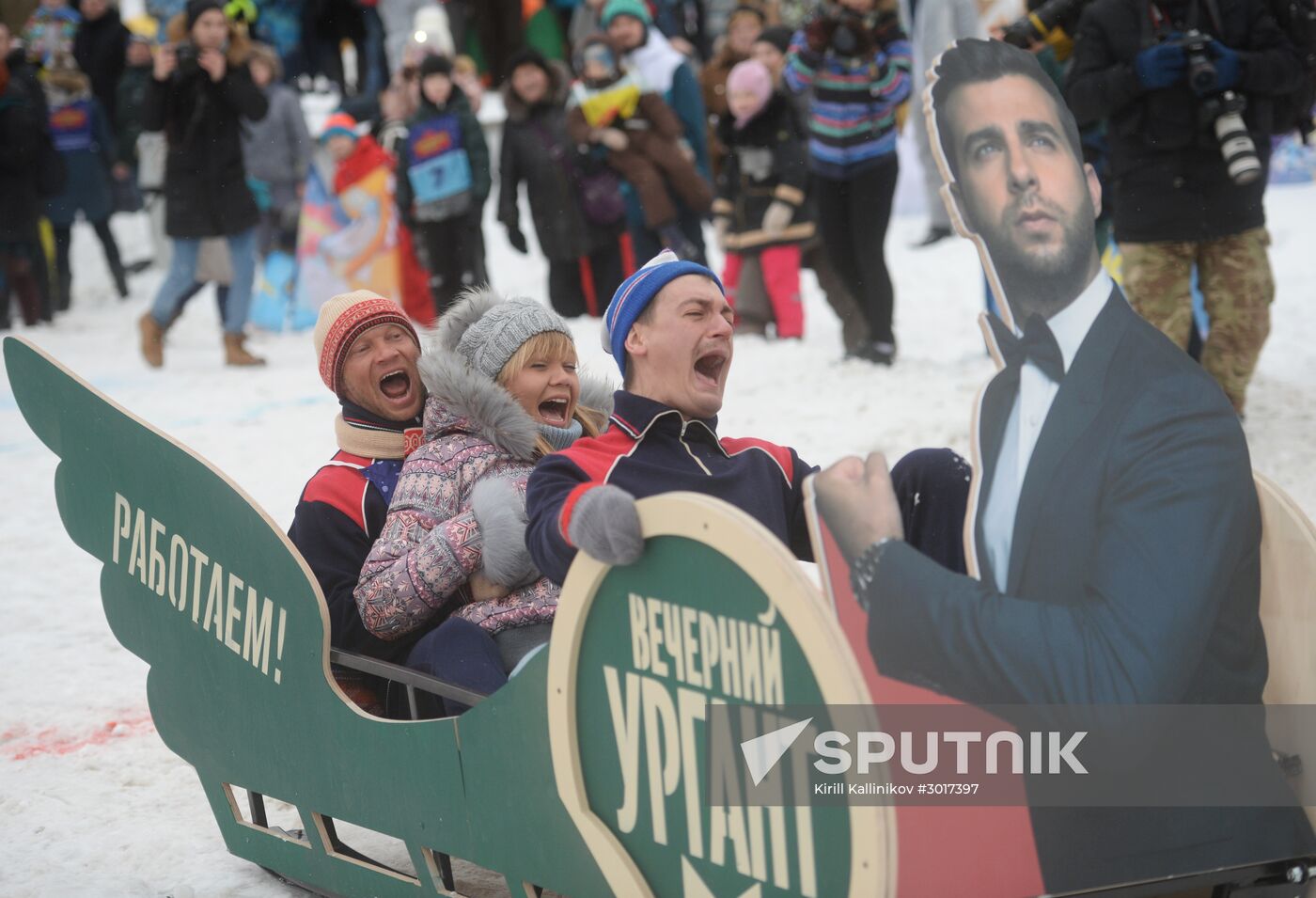Makeshift sled race at Vorobyovy Hills