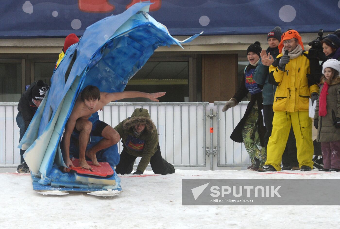Homemade sled race on Vorobyovy Hills