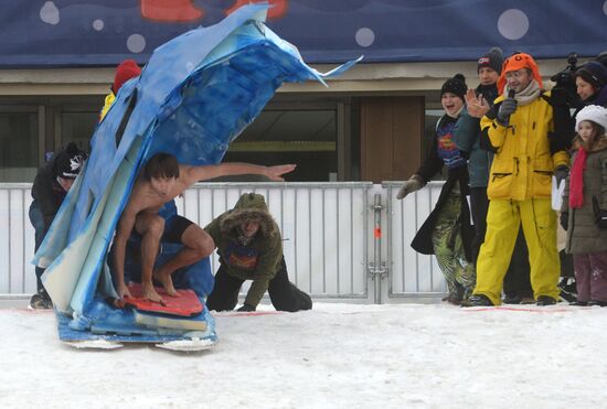 Homemade sled race on Vorobyovy Hills