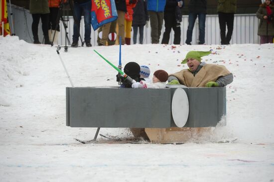 Homemade sled race on Vorobyovy Hills