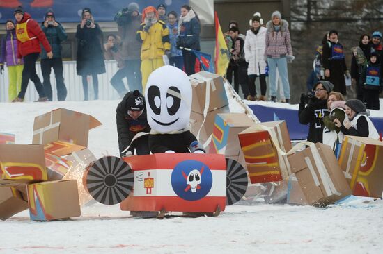 Homemade sled race on Vorobyovy Hills