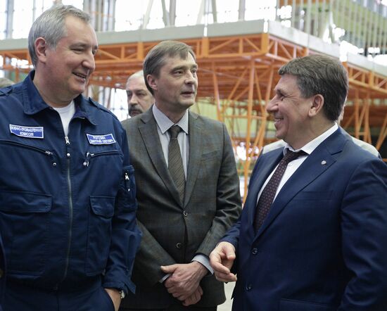 Deputy Prime Minister Dmitry Rogozin visits Voronezh Mechanical Plant and Voronezh Aircraft Plant