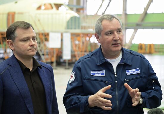 Deputy Prime Minister Dmitry Rogozin visits Voronezh Mechanical Plant and Voronezh Aircraft Plant