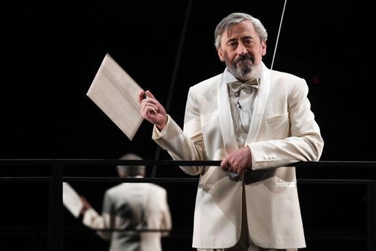 Amphitryon play run-through at Pyotr Fomenko Studio Theater