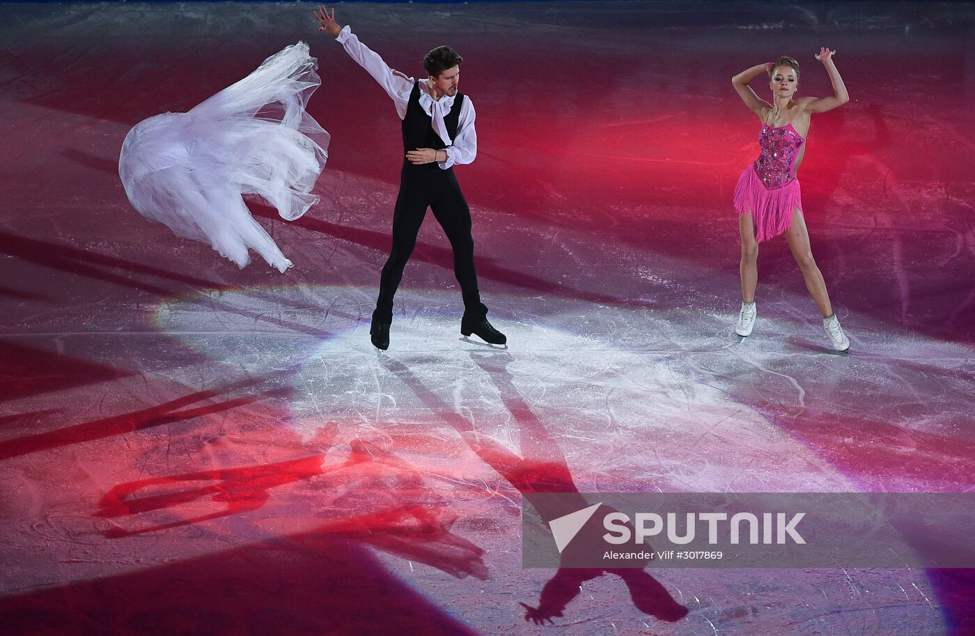 European Figure Skating Championship. Exhibition performances