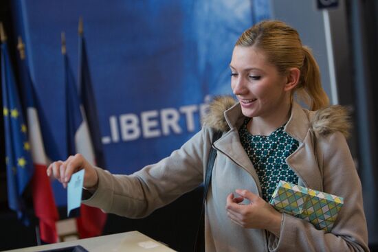 Second round of Socialist Party presidential primary in France