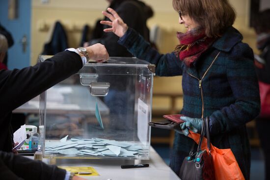 Second round of Socialist Party presidential primary in France