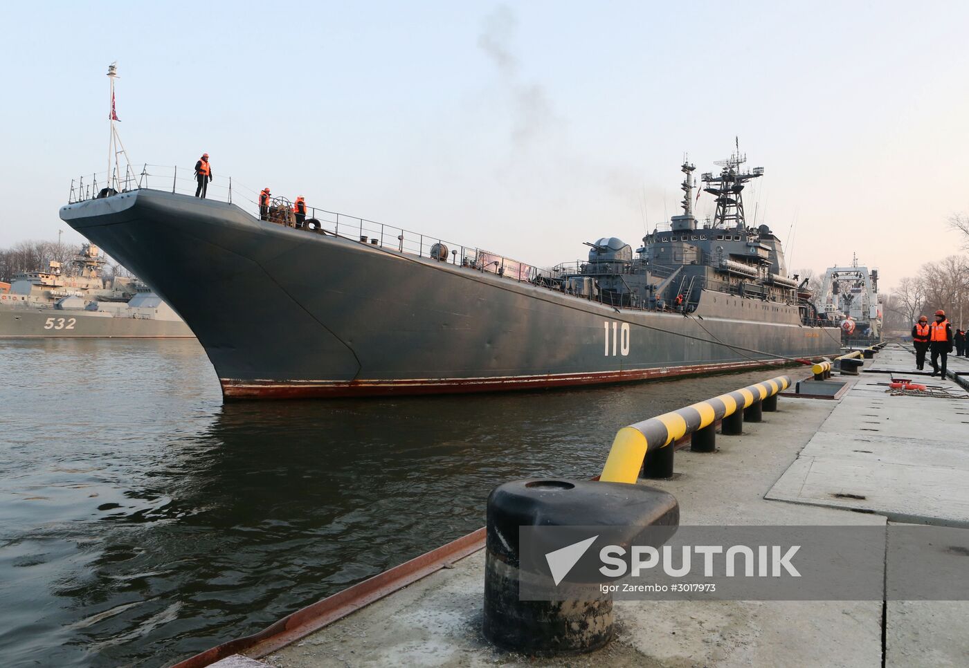 Ceremonial greetings for Aleksandr Shabalin landing ship