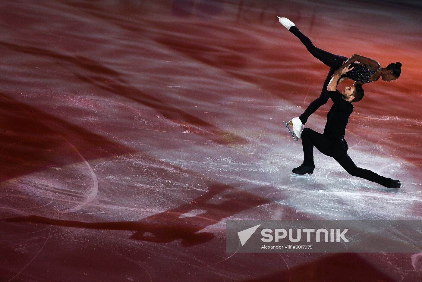 European Figure Skating Championship. Exhibition performances