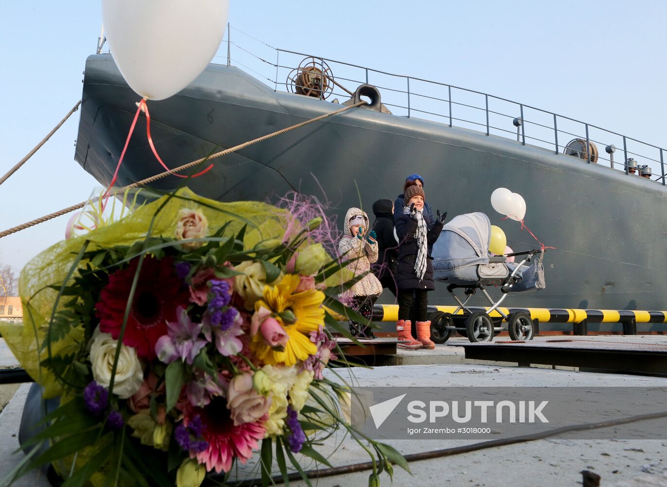 Ceremonial greetings for Aleksandr Shabalin landing ship