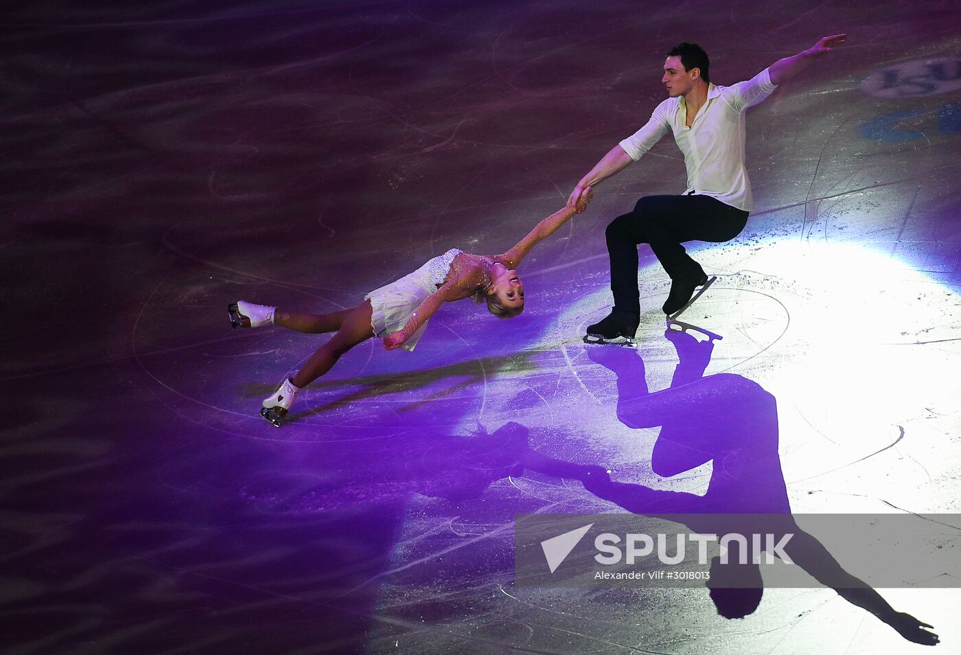 European Figure Skating Championship. Exhibition performances