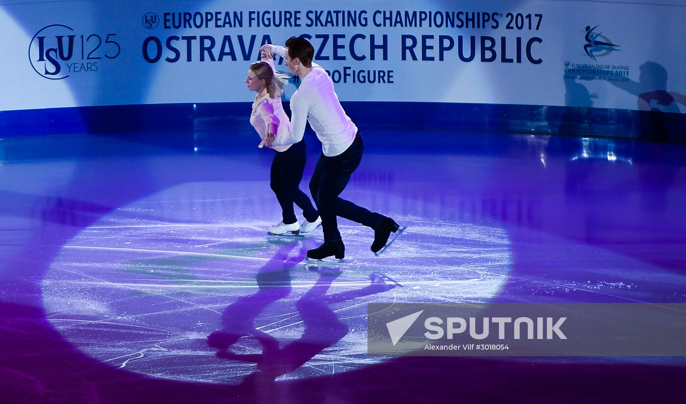 European Figure Skating Championship. Exhibition performances