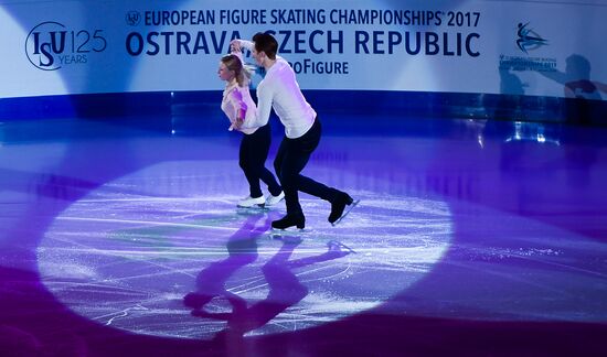 European Figure Skating Championship. Exhibition performances