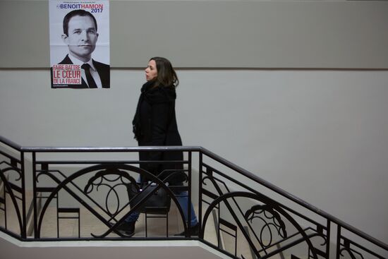 Second round of Socialist presidential primary in France