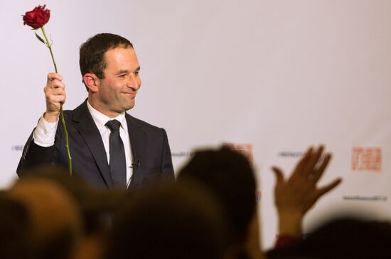 Second round of Socialist presidential primary in France