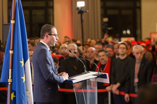 Second round of Socialist presidential primary in France
