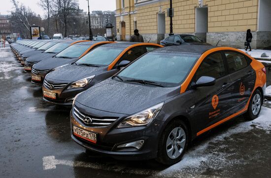 Launching delimobil carsharing service in St.Petersburg