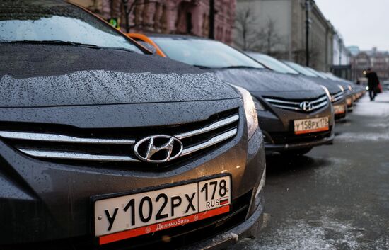 Launching delimobil carsharing service in St.Petersburg