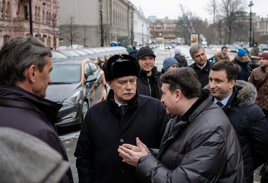 Launching delimobil carsharing service in St.Petersburg