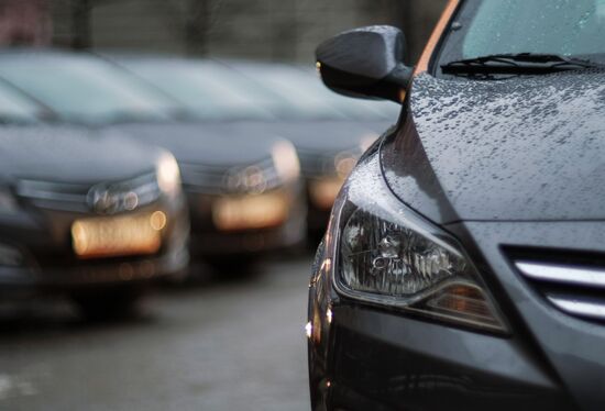 Launching delimobil carsharing service in St.Petersburg