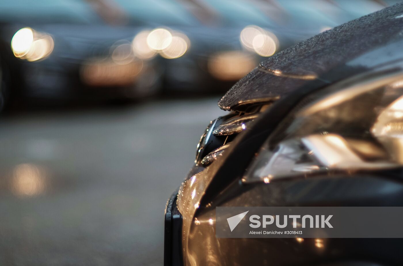 Launching delimobil carsharing service in St.Petersburg